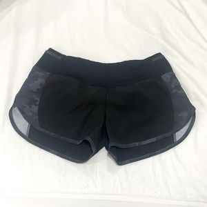 Zyia camo shorts